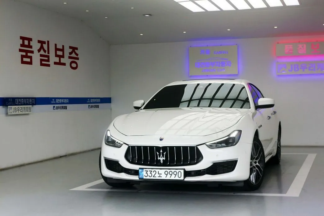 Maserati Ghibli — фото 1