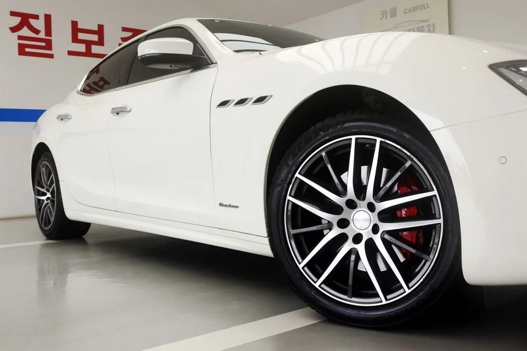 Maserati Ghibli — фото 7