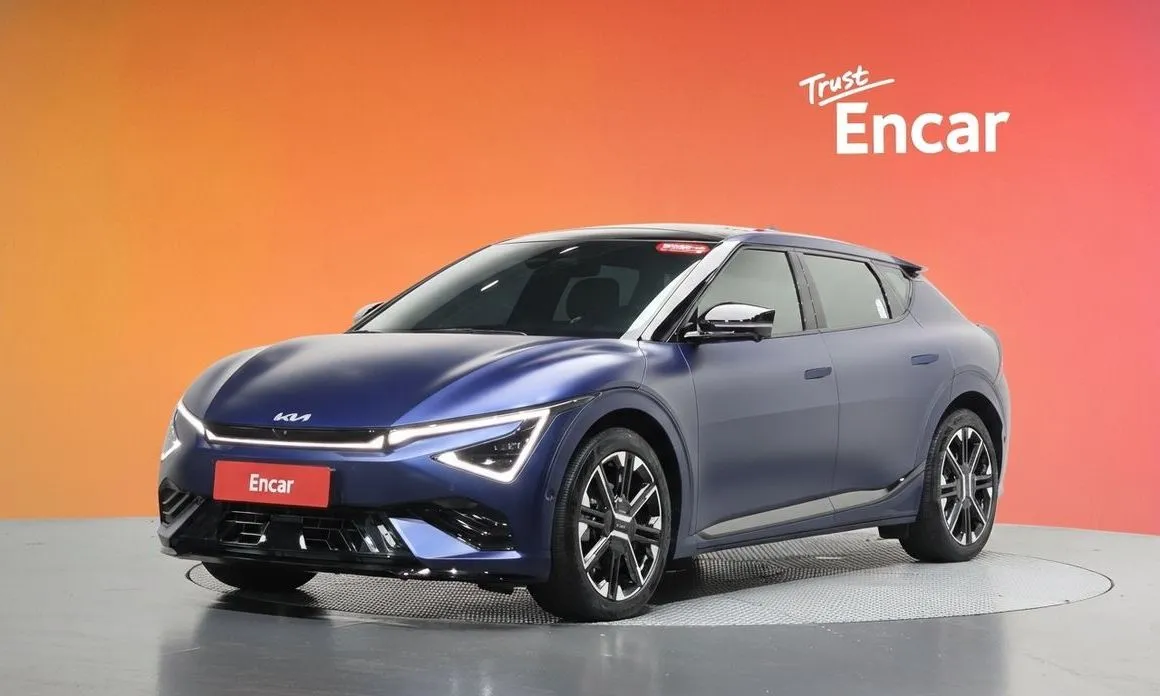Kia EV6 — фото 1