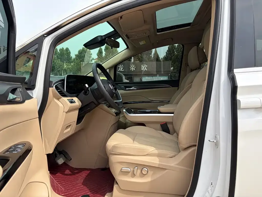 Buick GL8 Hybrid — фото 5