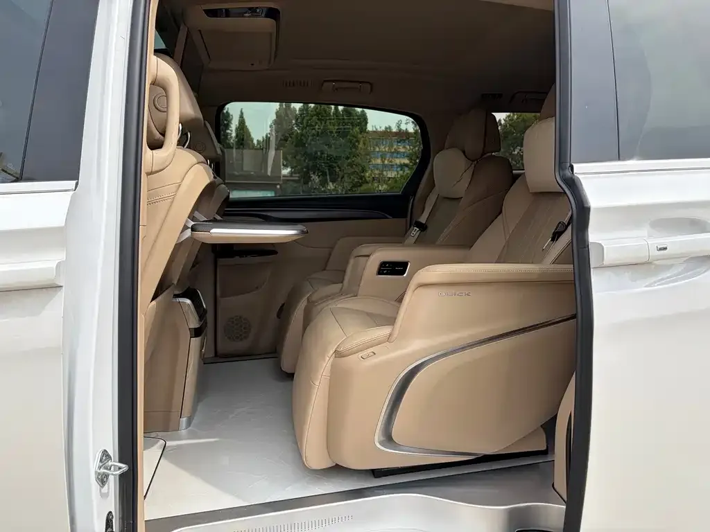 Buick GL8 Hybrid — фото 4
