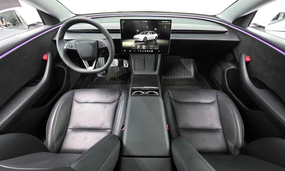 Tesla Model 3 — фото 8