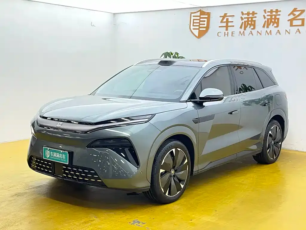 BYD Tang L — фото 1