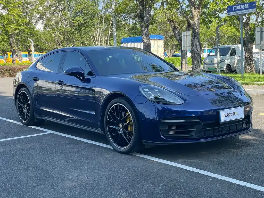 Porsche Panamera — фото 10