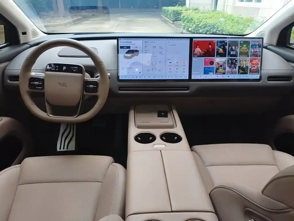Li Auto Li i8 — фото 4