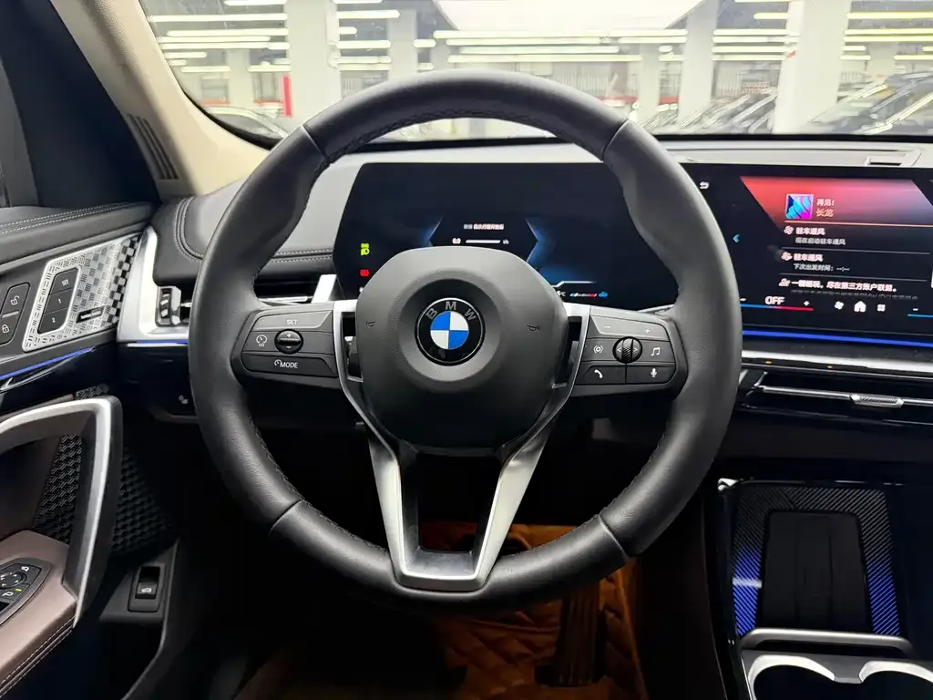 BMW X1 — фото 2