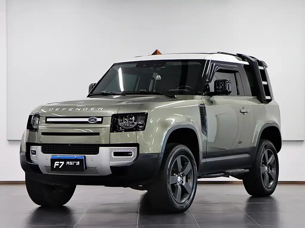 Land Rover Defender — фото 1