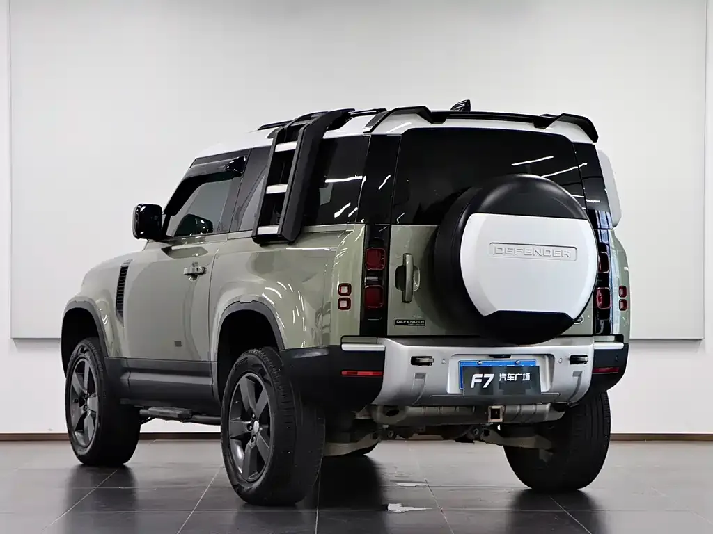 Land Rover Defender — фото 8