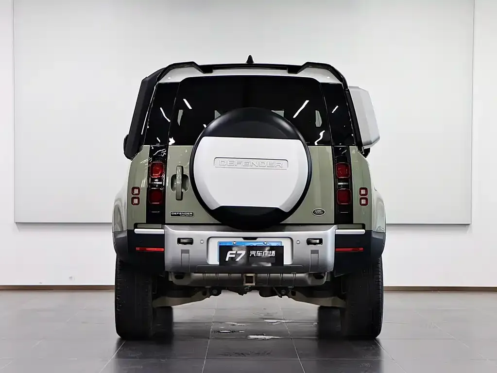Land Rover Defender — фото 5