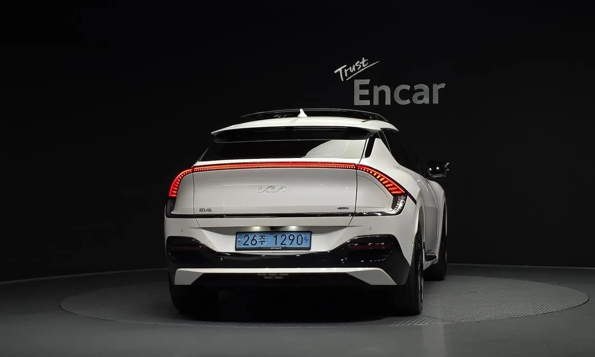 Kia EV6 — фото 4