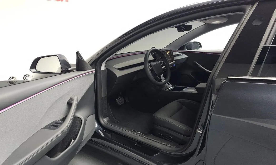 Tesla Model 3 — фото 6