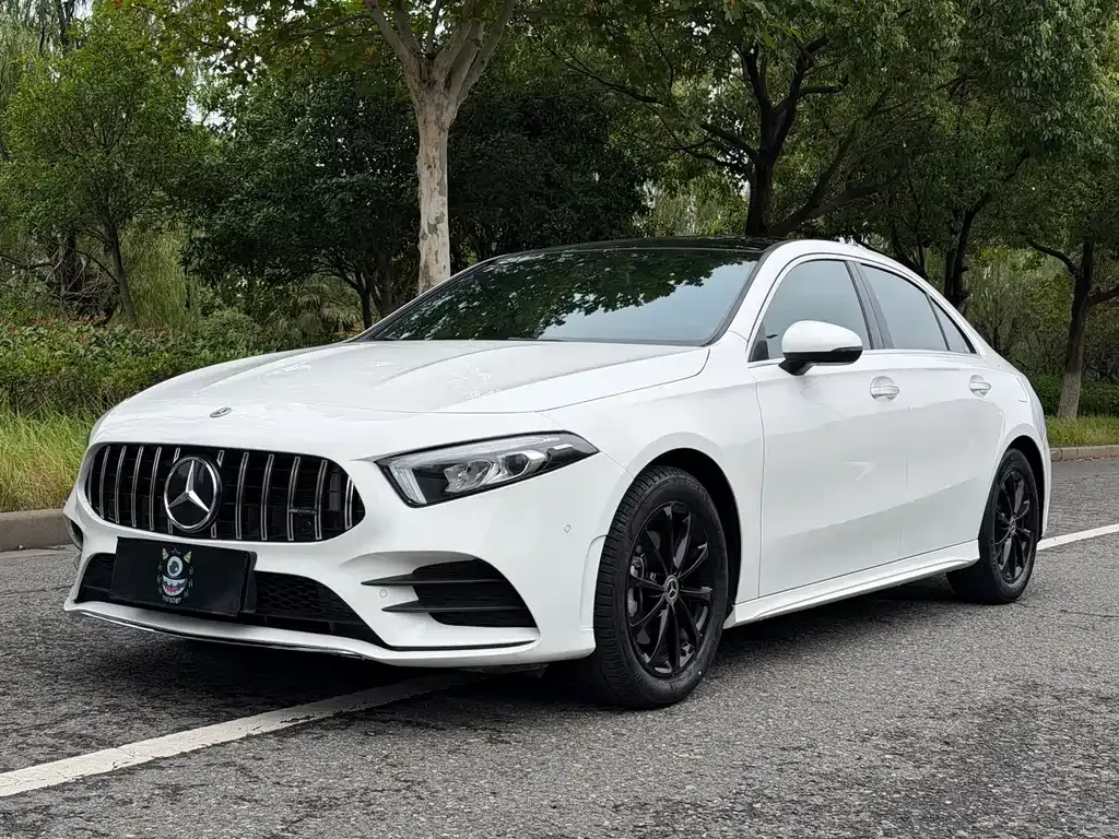 Mercedes-Benz A-Class — фото 1