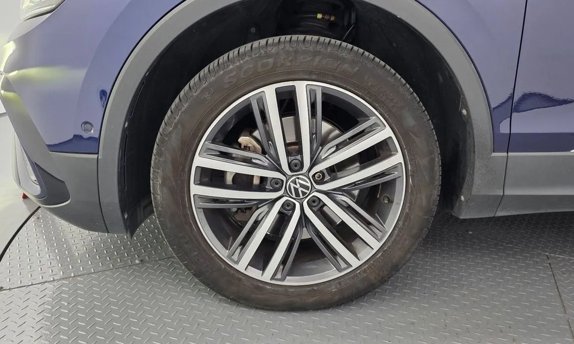 Volkswagen Tiguan — фото 9
