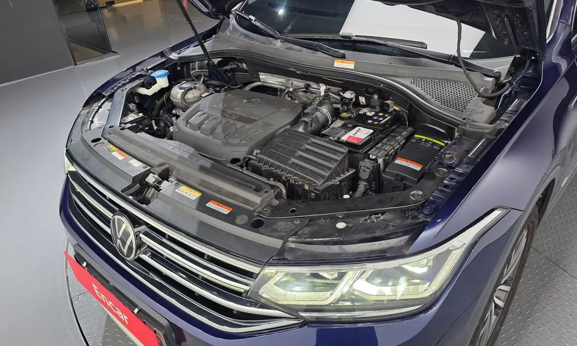 Volkswagen Tiguan — фото 8