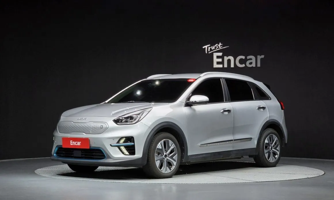 Kia Niro — фото 1