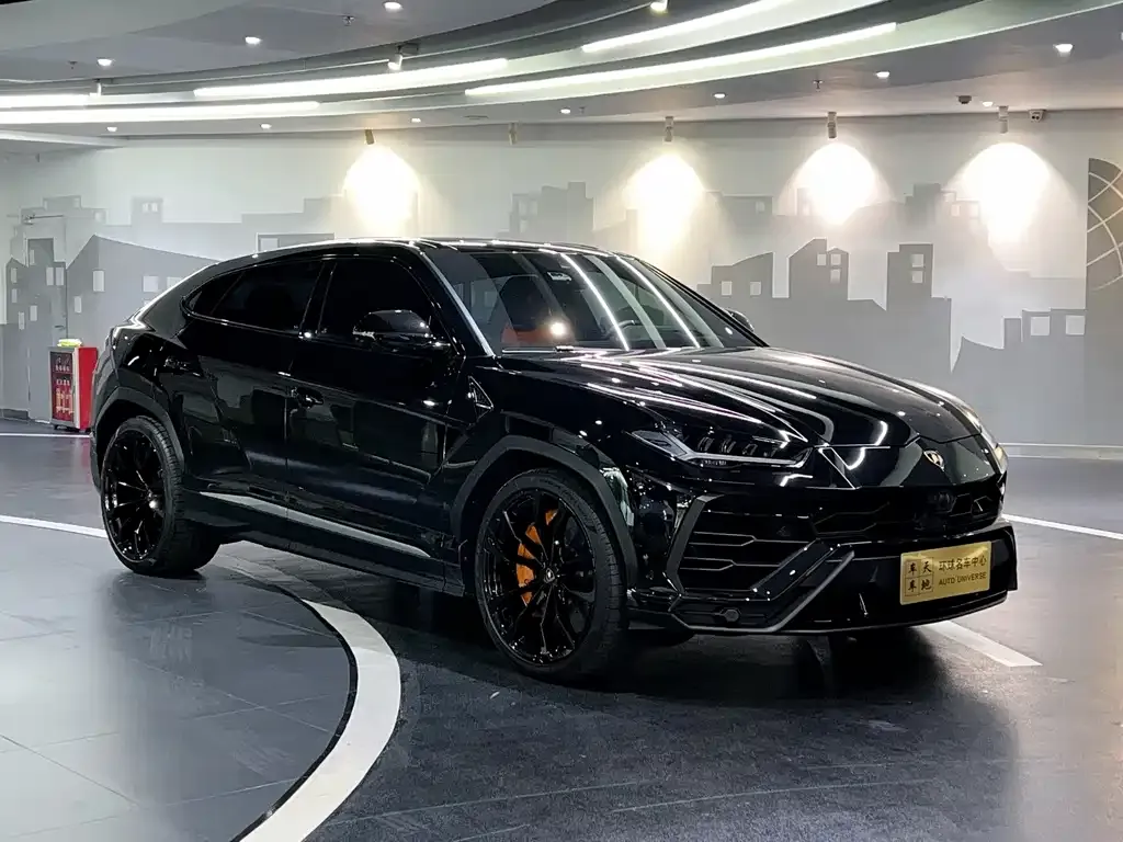 Lamborghini Urus — фото 7