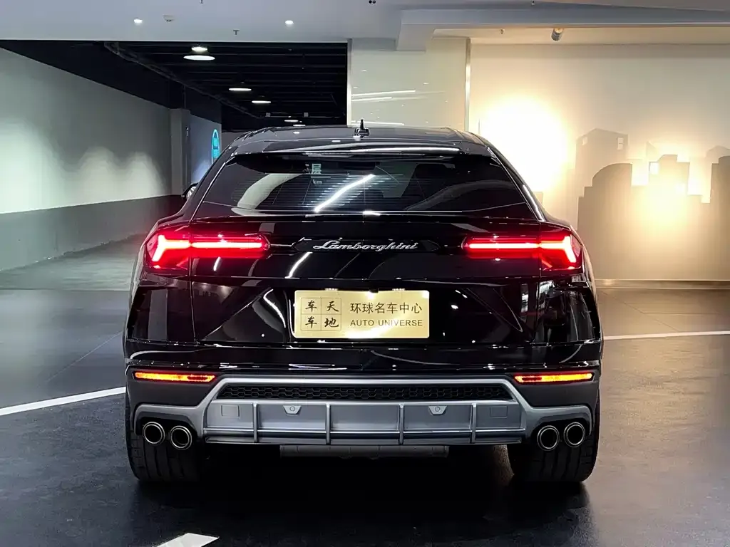 Lamborghini Urus — фото 8