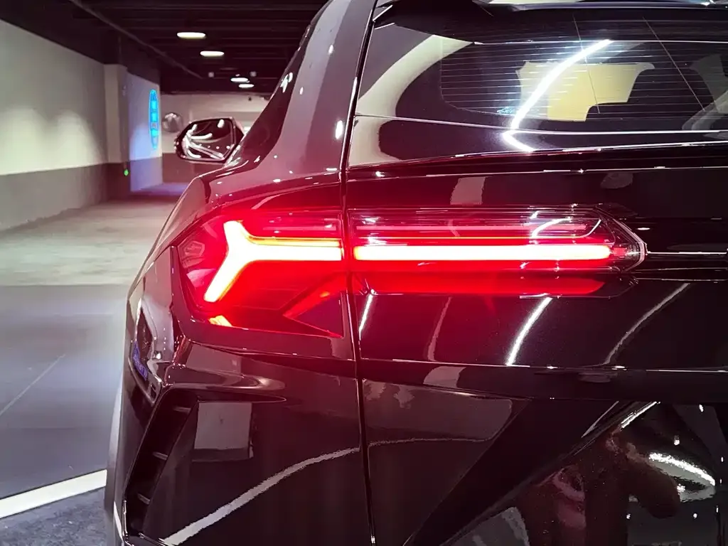 Lamborghini Urus — фото 2