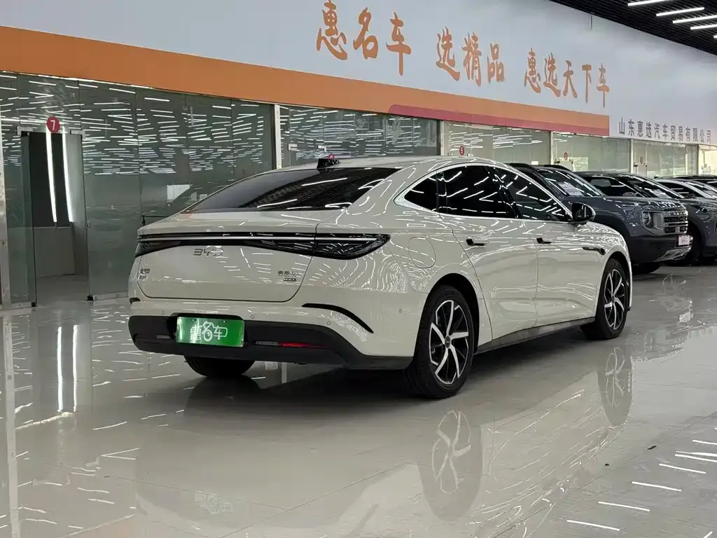 BYD Seal 07 DM-i — фото 4