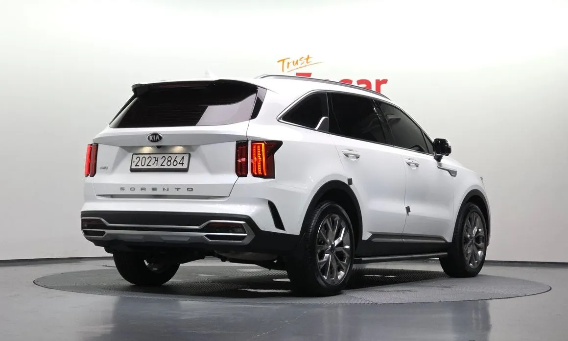 Kia Sorento — фото 4