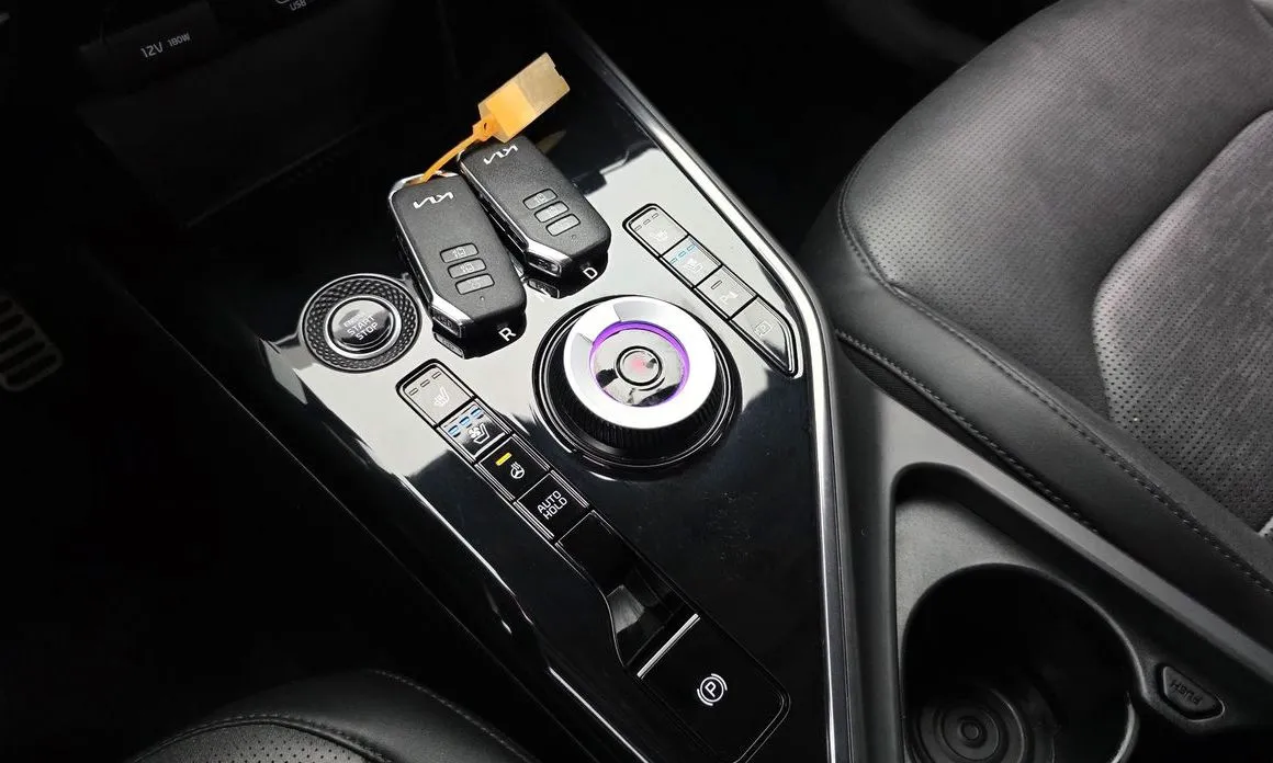 Kia Niro — фото 10