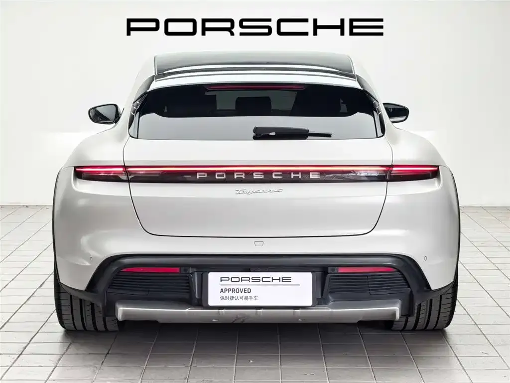 Porsche Taycan — фото 7