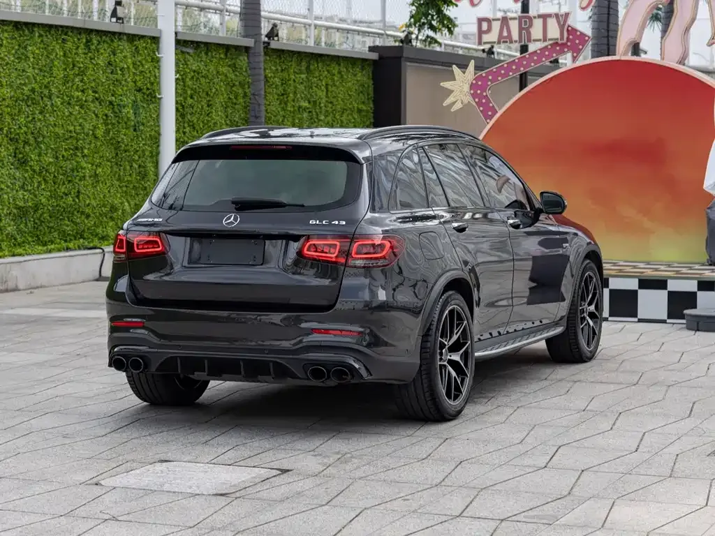 Mercedes-Benz GLC AMG — фото 6