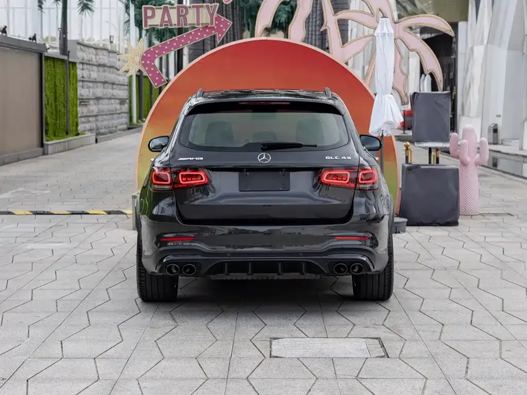Mercedes-Benz GLC AMG — фото 2