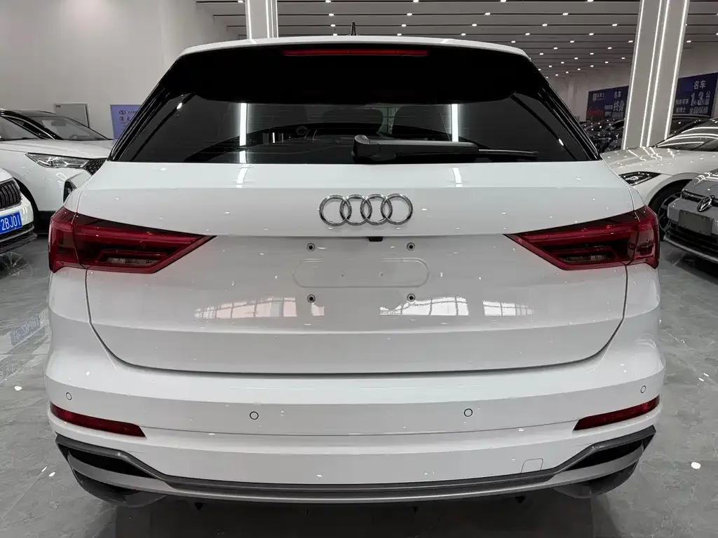 Audi Q3 — фото 7
