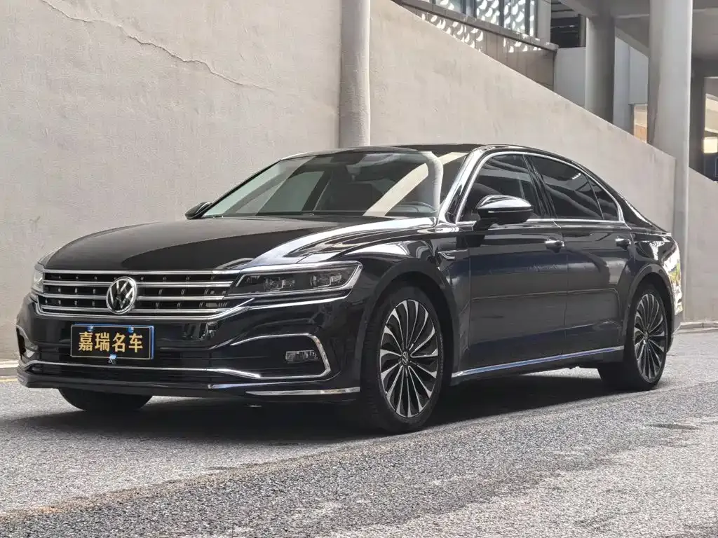Volkswagen Phideon — фото 1