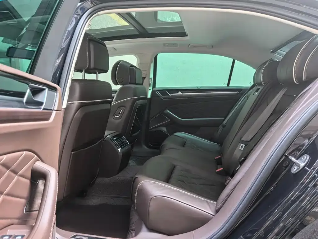 Volkswagen Phideon — фото 5