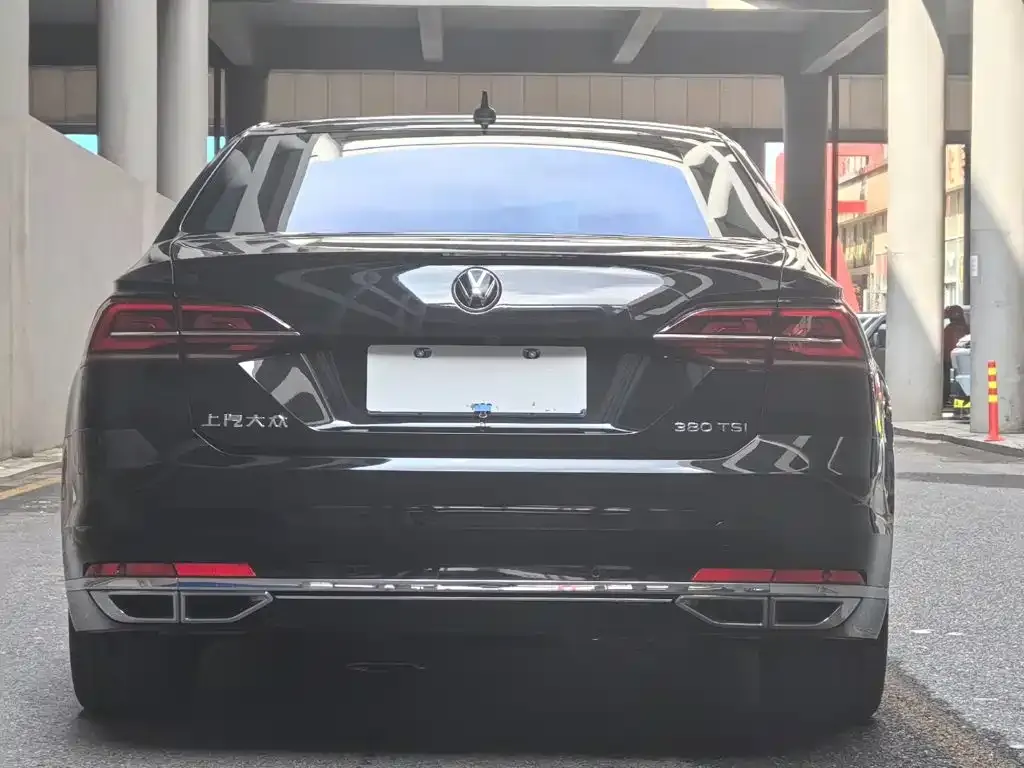 Volkswagen Phideon — фото 6