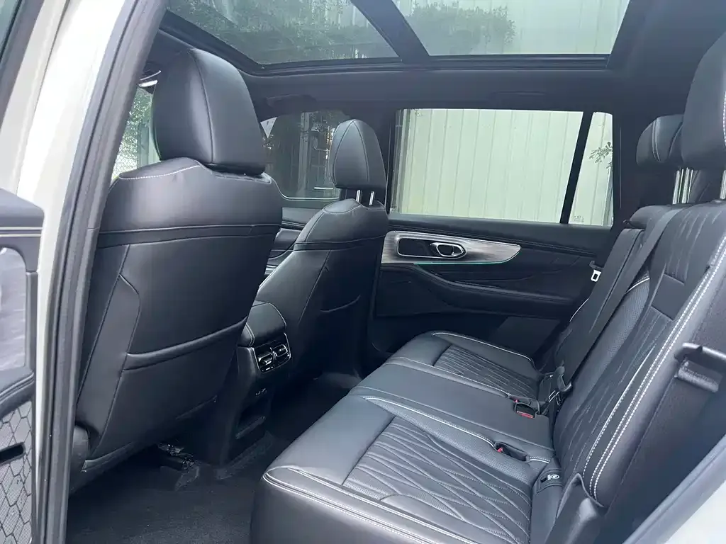 GAC Motor Trumpchi GS8 — фото 9