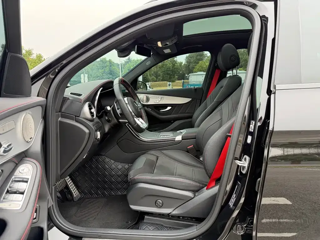 Mercedes-Benz GLC AMG — фото 10