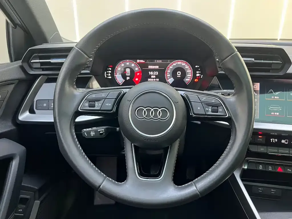 Audi A3 — фото 6