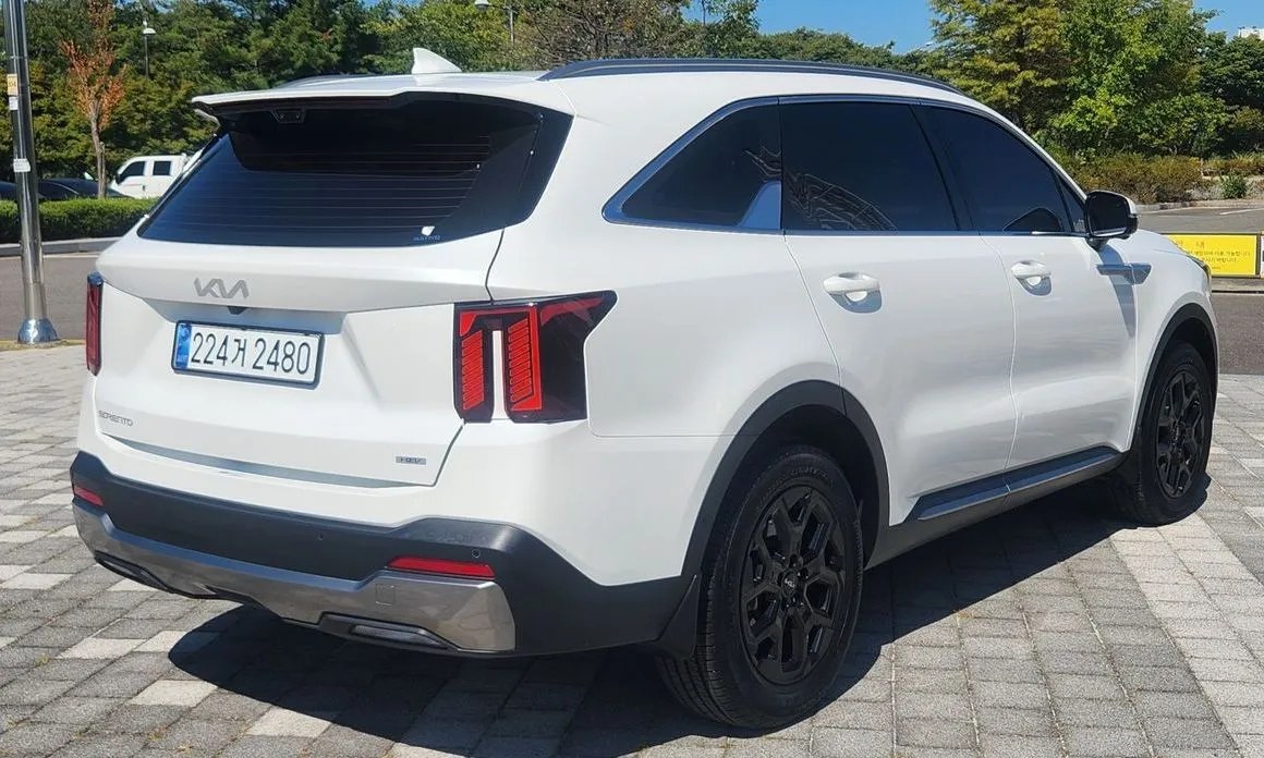 Kia Sorento — фото 4