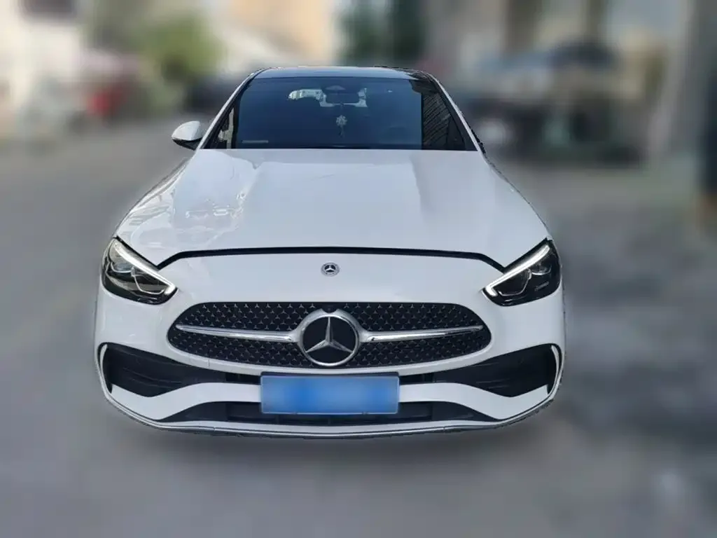 Mercedes-Benz C-Class — фото 10