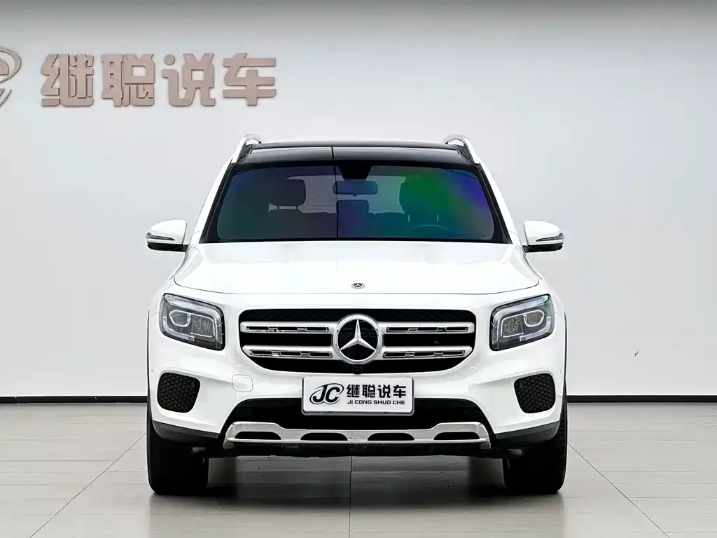 Mercedes-Benz GLB — фото 2