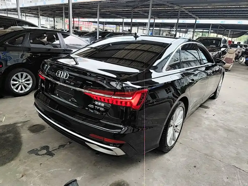 Audi A6L — фото 6