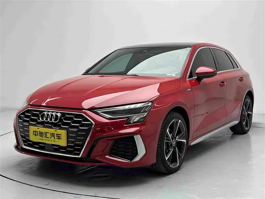 Audi A3 — фото 1