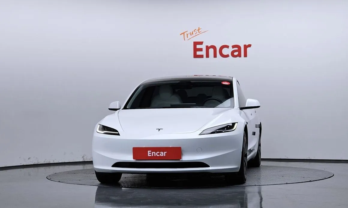 Tesla Model 3 — фото 4
