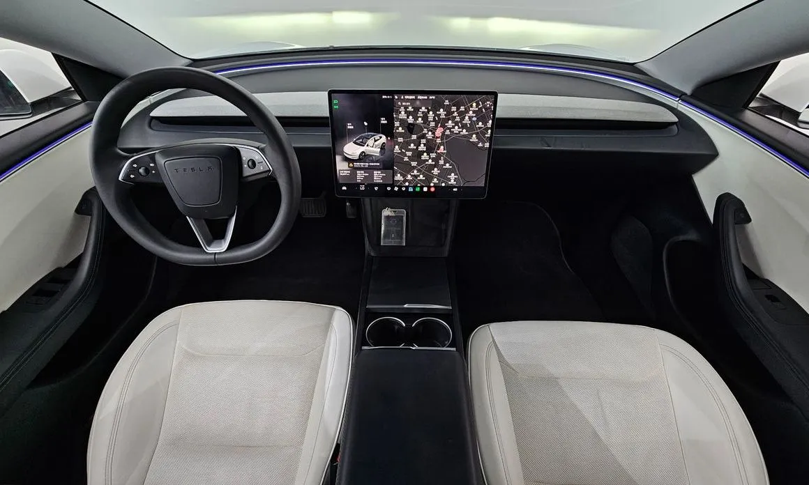 Tesla Model 3 — фото 9