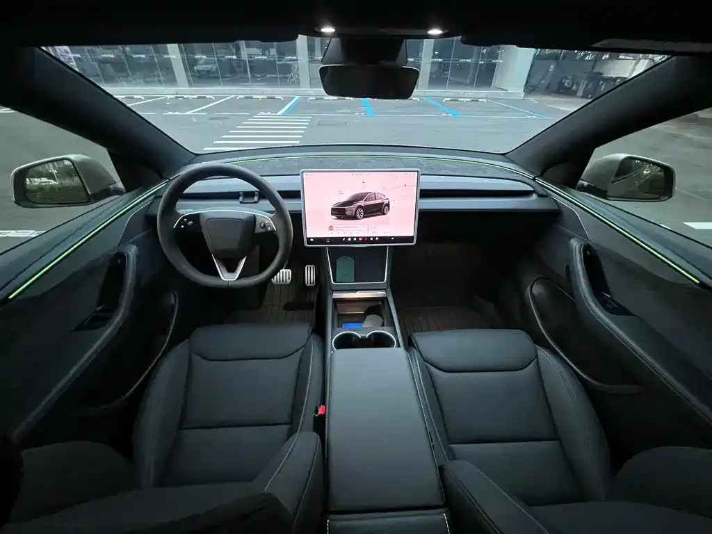 Tesla Model Y L — фото 2