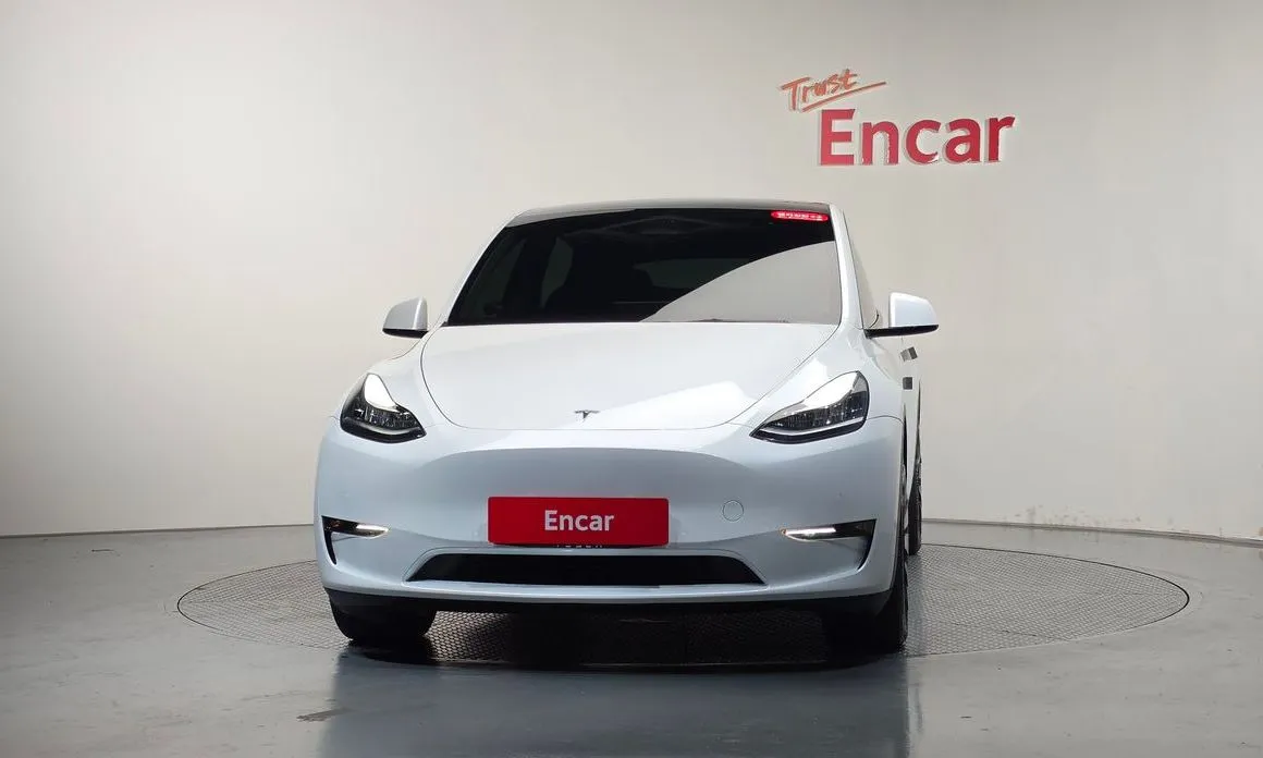 Tesla Model Y — фото 2