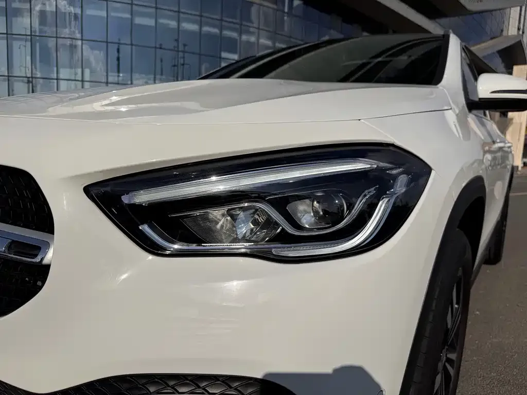 Mercedes-Benz GLA — фото 3