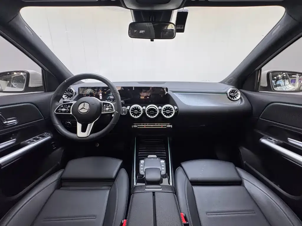 Mercedes-Benz GLA — фото 7
