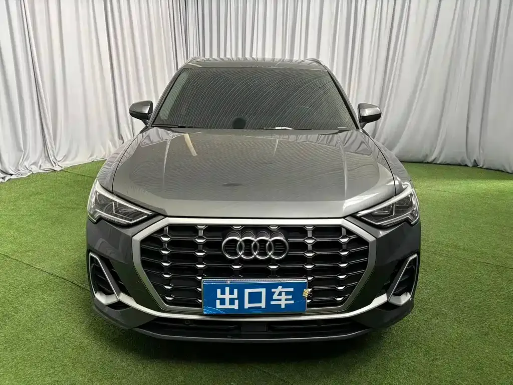 Audi Q3 — фото 7