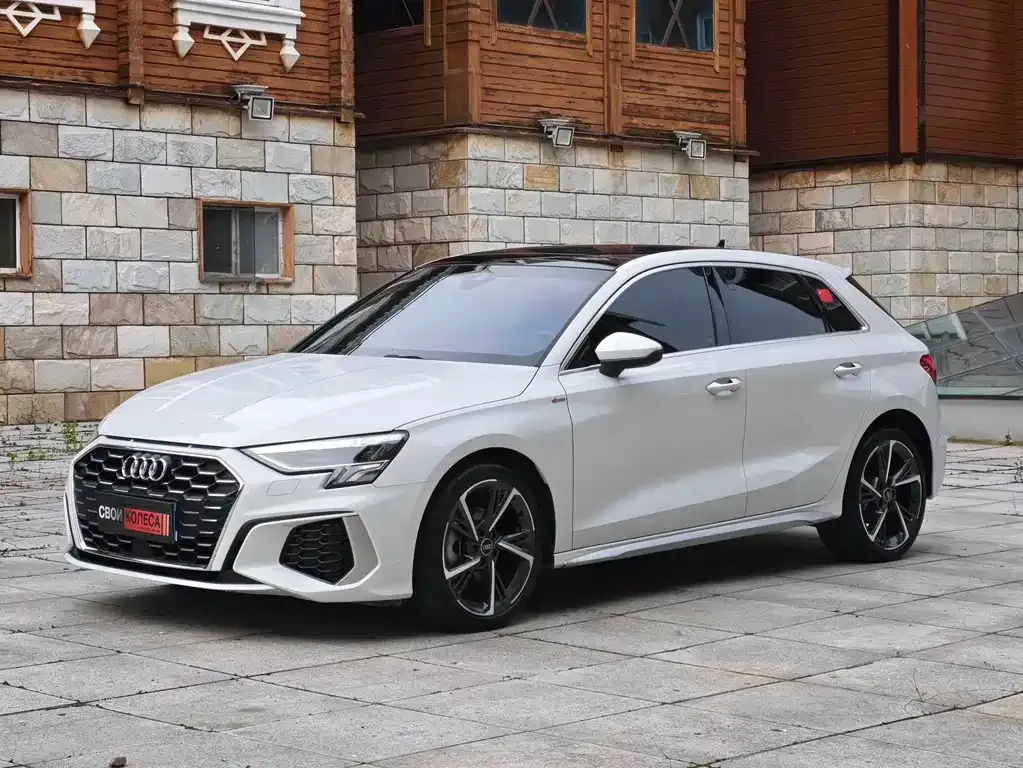 Audi A3 — фото 1