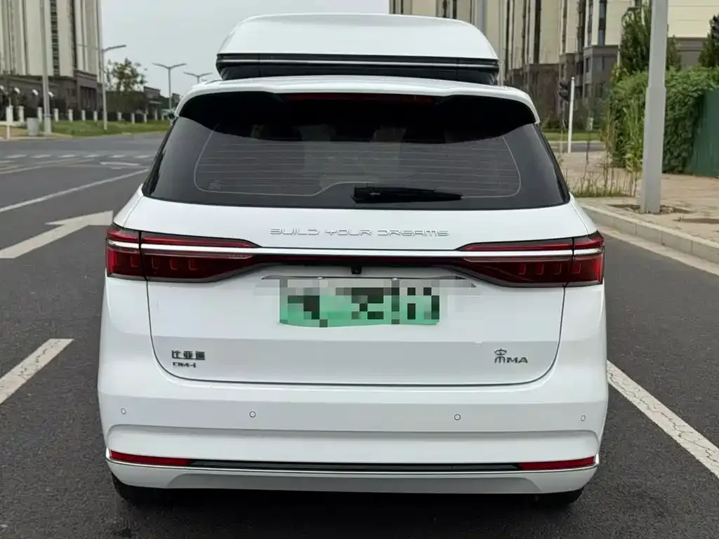 BYD MAX New Energy — фото 2