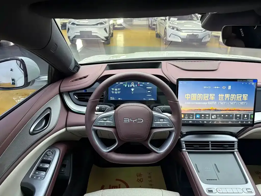 BYD Seal 07 DM-i — фото 3